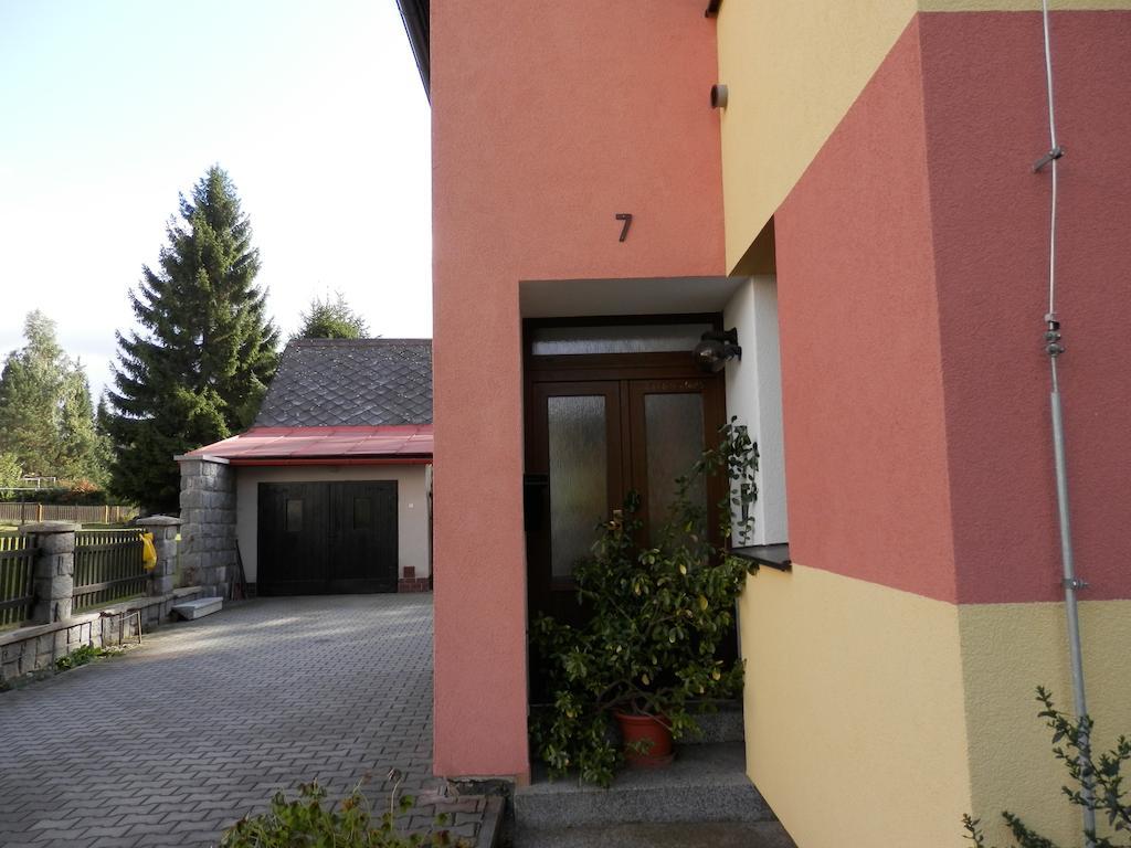 Ubytovani Verner Villa เดชท์เน ออร์ลิซกี โฮราค ภายนอก รูปภาพ